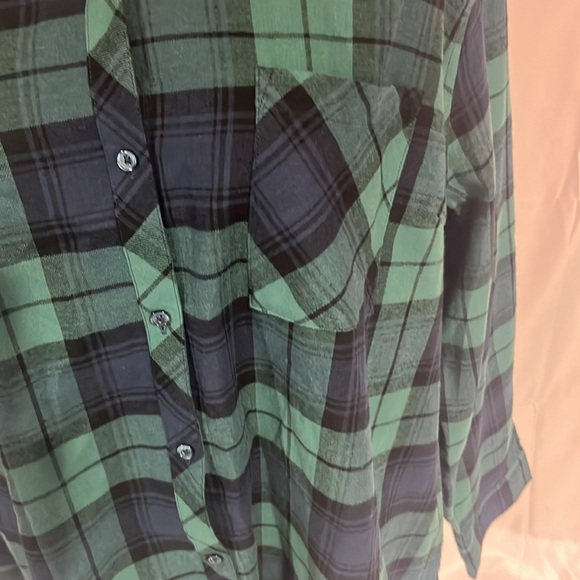 K.Jordan womens plaid plus size button down shirt size 3X. - Picture 2 of 6